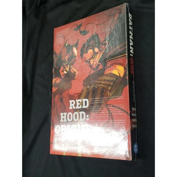 DC Comics Batman Under the Hood Deluxe Edition Hardback Celebratiing 40th Ann - Picture 5 of 7